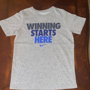 Nike Youth Small T-shirt